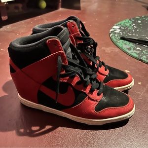 Nike sky hi dunks sneakers